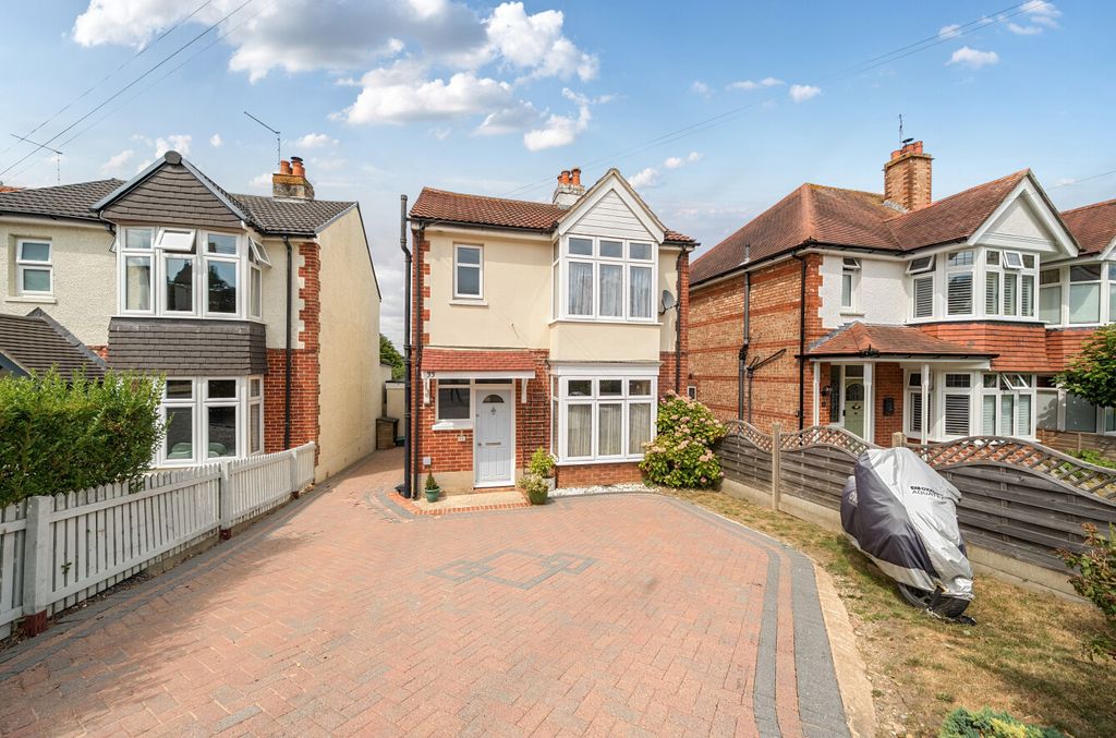 Property photo 1 of 15 1496377-33-6A5F9B...