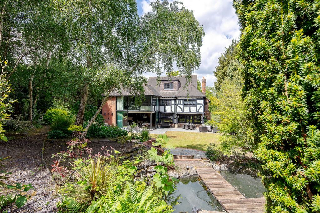 Property photo 1 of 49
