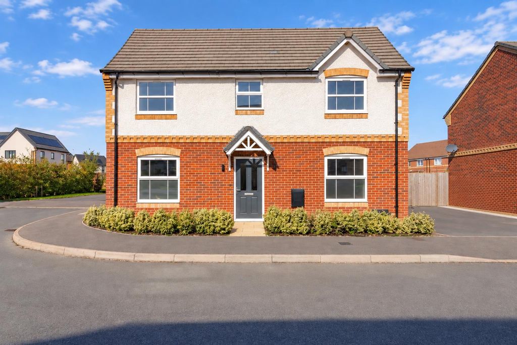 Property photo 1 of 30 Blenhiem Close, 8-69.Jpg