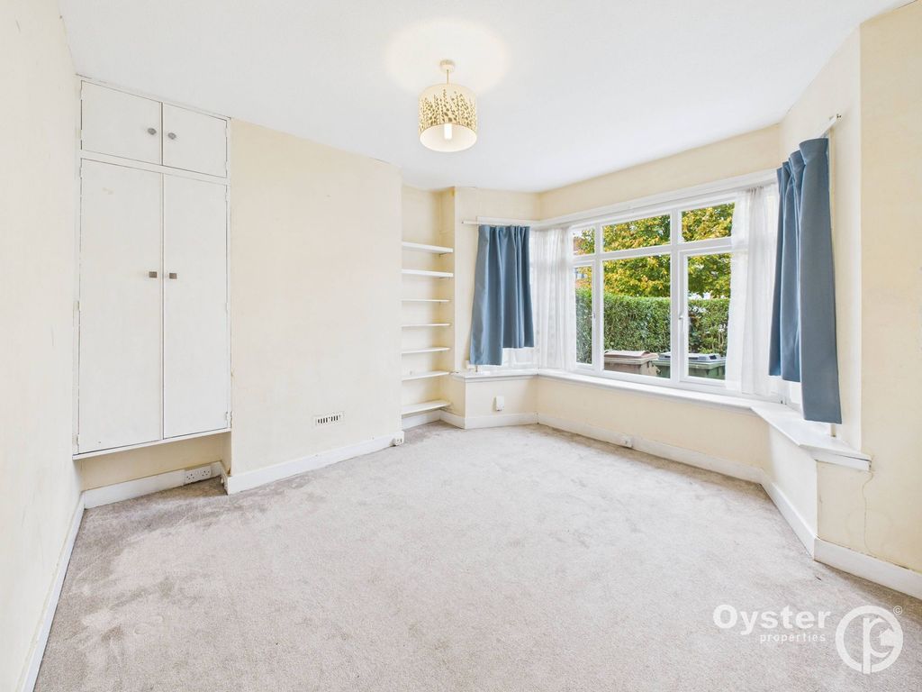 Property photo 3 of 24