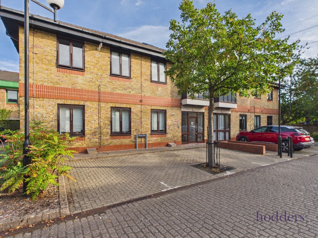 Property photo 1 of 11 Picture No. 15