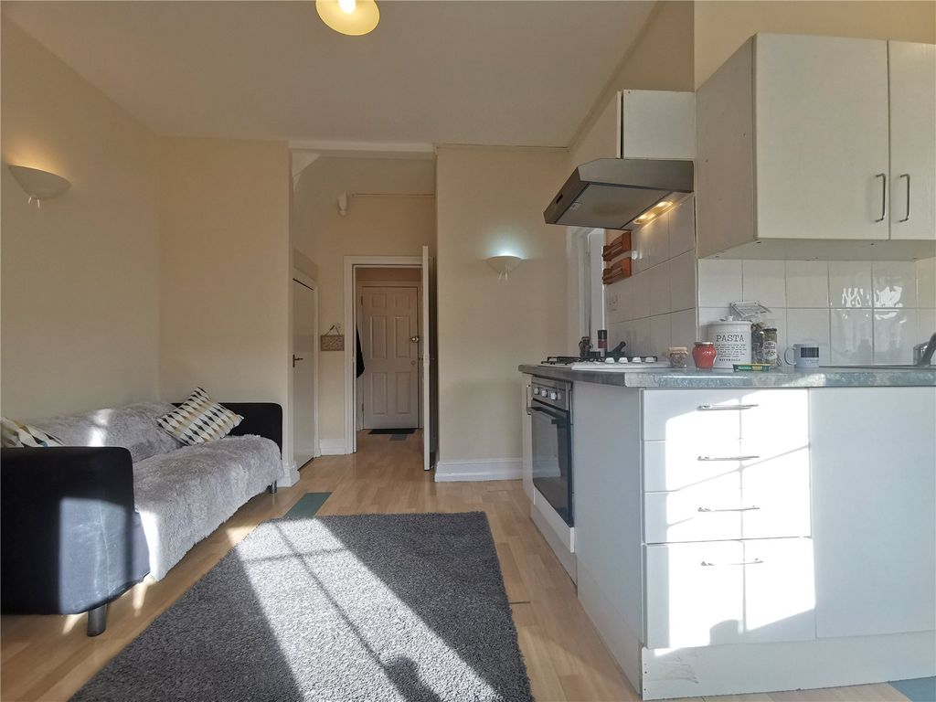 Property photo 2 of 11 Picture No. 08