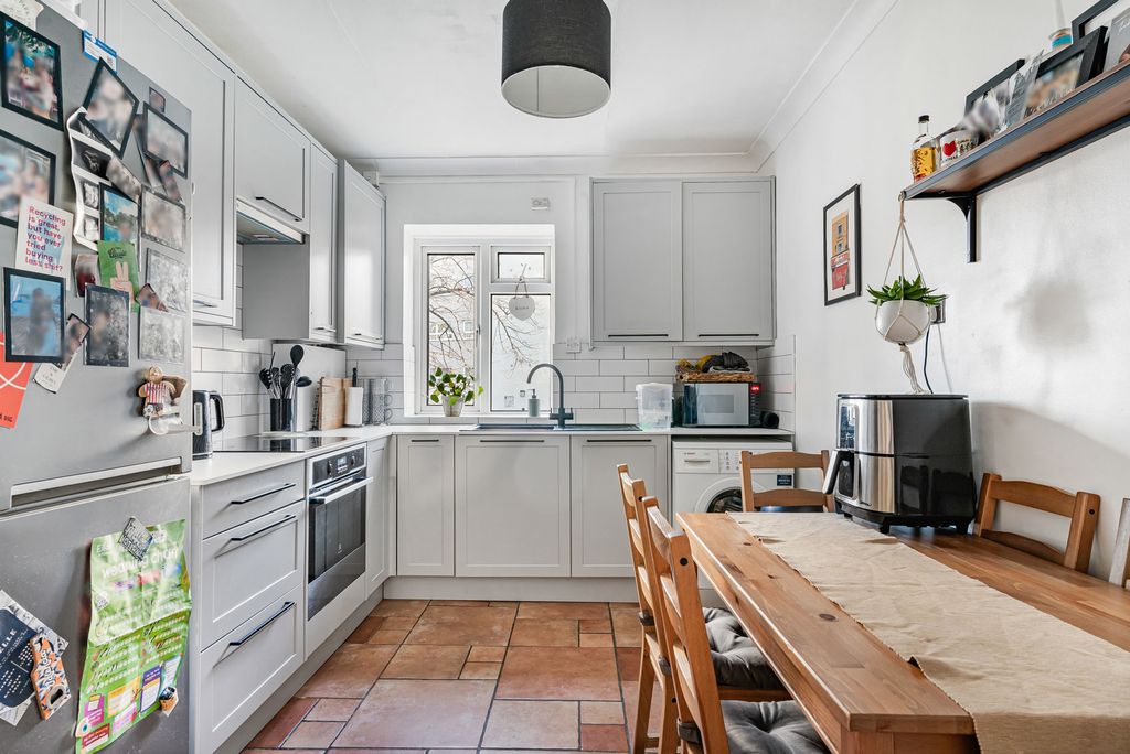 Property photo 3 of 15 Kitchen