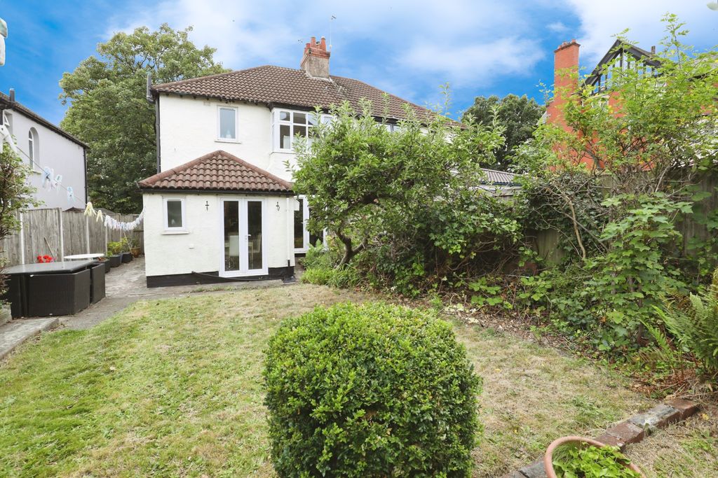 Property photo 1 of 19 Garden