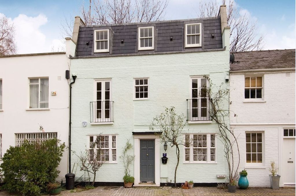 Property photo 1 of 10 Exterior