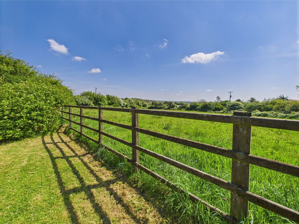 Property photo 3 of 30