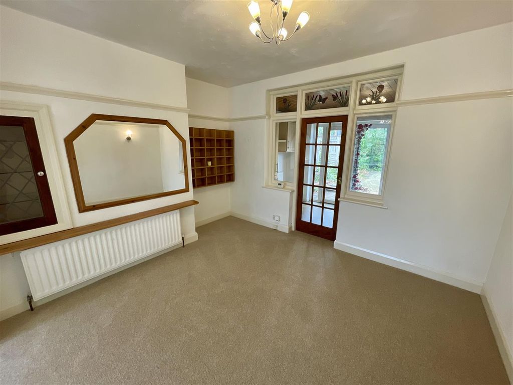 Property photo 3 of 15 Dining Room