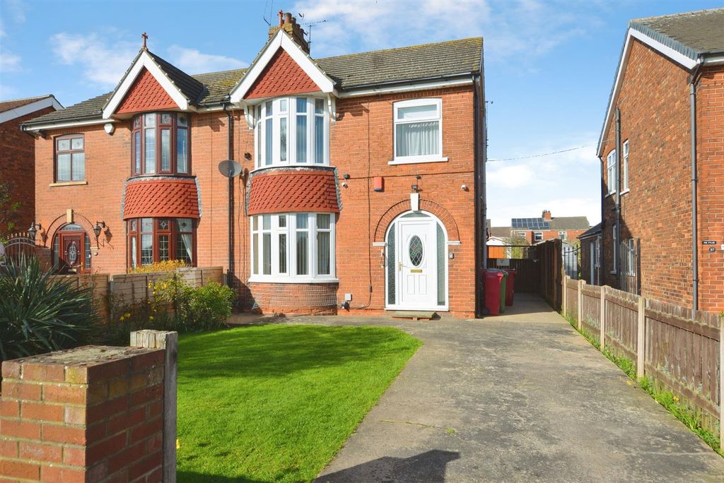 Property photo 1 of 22 Front