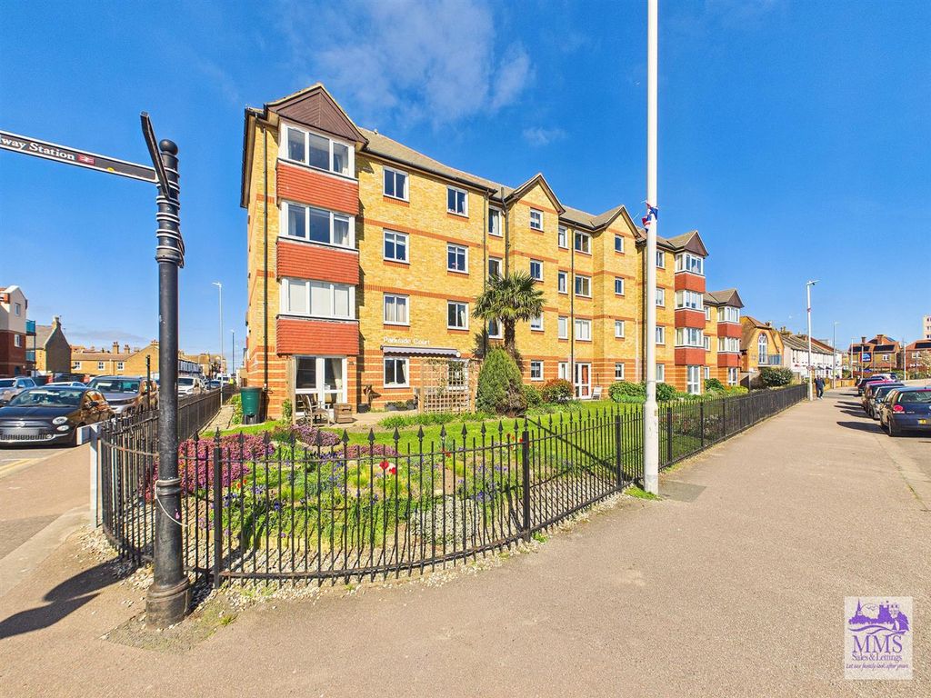 Property photo 1 of 12 Cam04098G0-Pr0185-Still014.Jpg