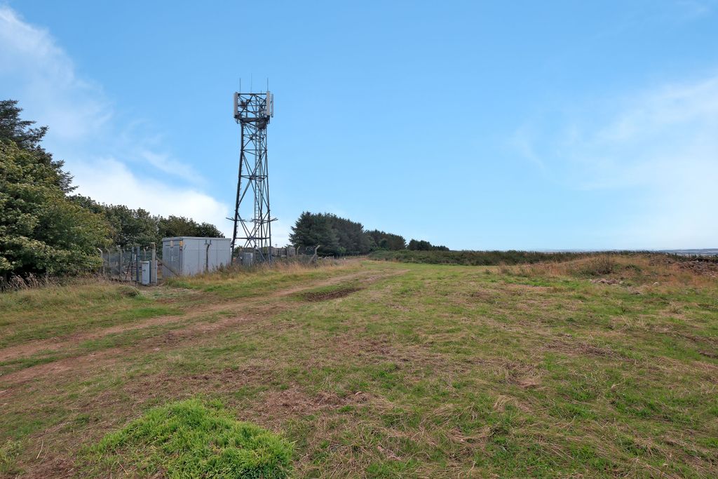 Property photo 1 of 8