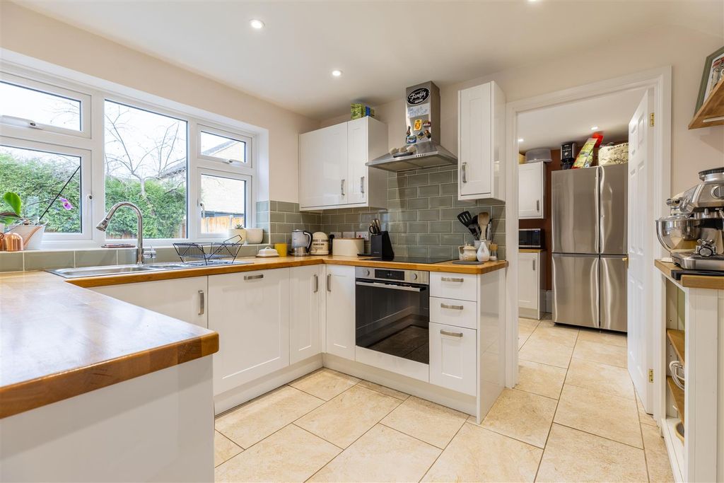 Property photo 2 of 24 29 Robert Franklin Way (16) V2.Jpg