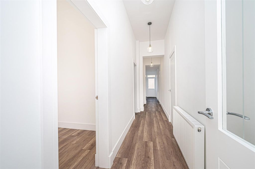 Property photo 2 of 20 Untitled (3 Of 1).Jpg