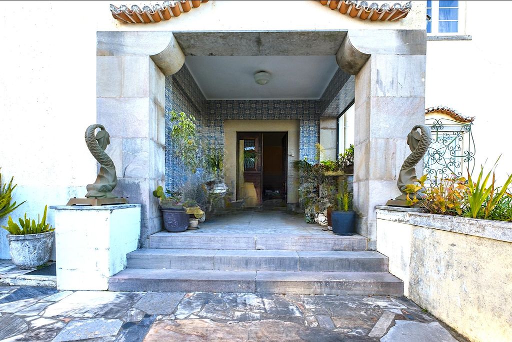 Property photo 3 of 38
