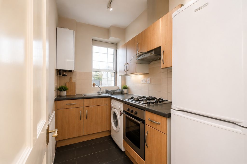 Property photo 3 of 9 3215643