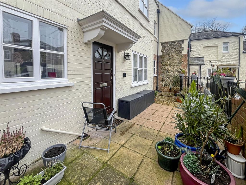 Property photo 2 of 11 Image00006.Jpg