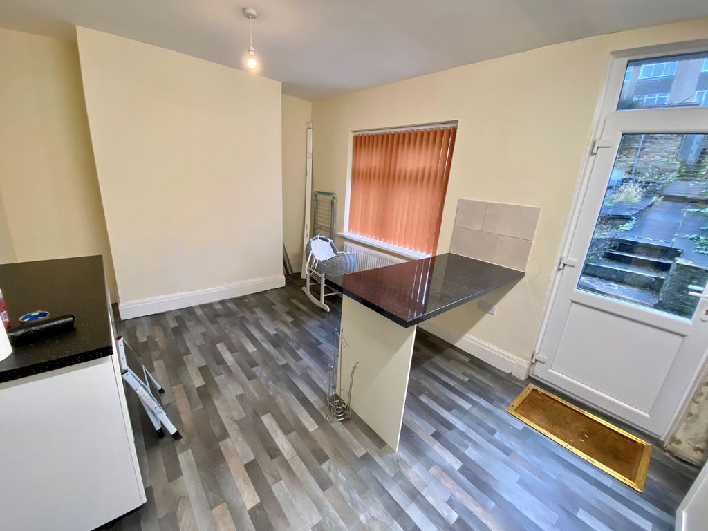 Property photo 3 of 10 0 General