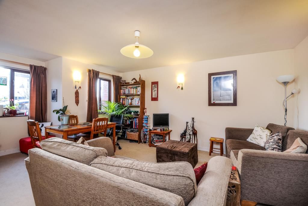 Property photo 3 of 9 Living Room