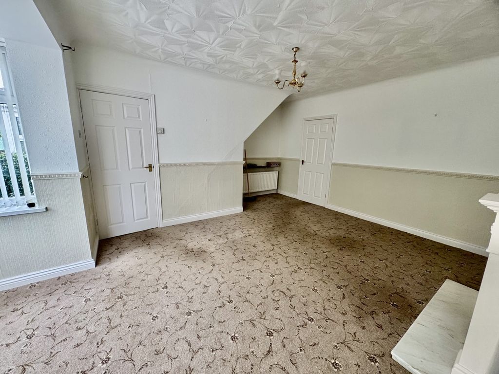 Property photo 3 of 13 Img_8470
