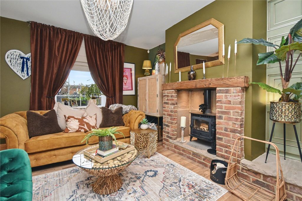 Property photo 2 of 19 Picture No. 08