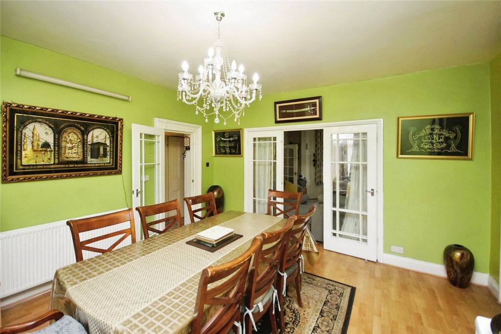 Property photo 3 of 17 Picture No. 13