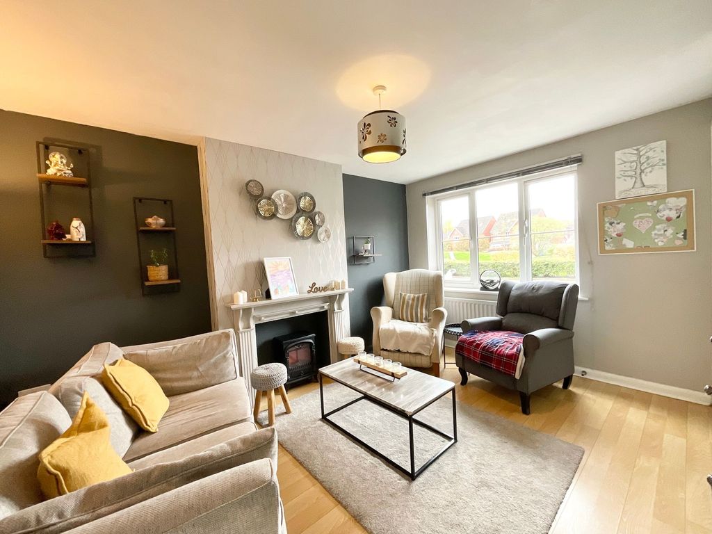 Property photo 3 of 24