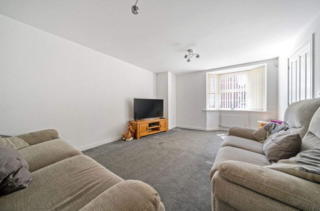 Property photo 2 of 21 1295273-8-682Cab0491B08-Arw