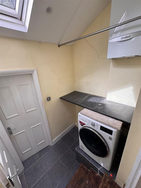 Property photo 1 of 6 19Fa3263-B8Ec-4077-8746-Aed2358c5422.Jpg