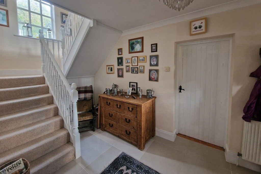 Property photo 2 of 36