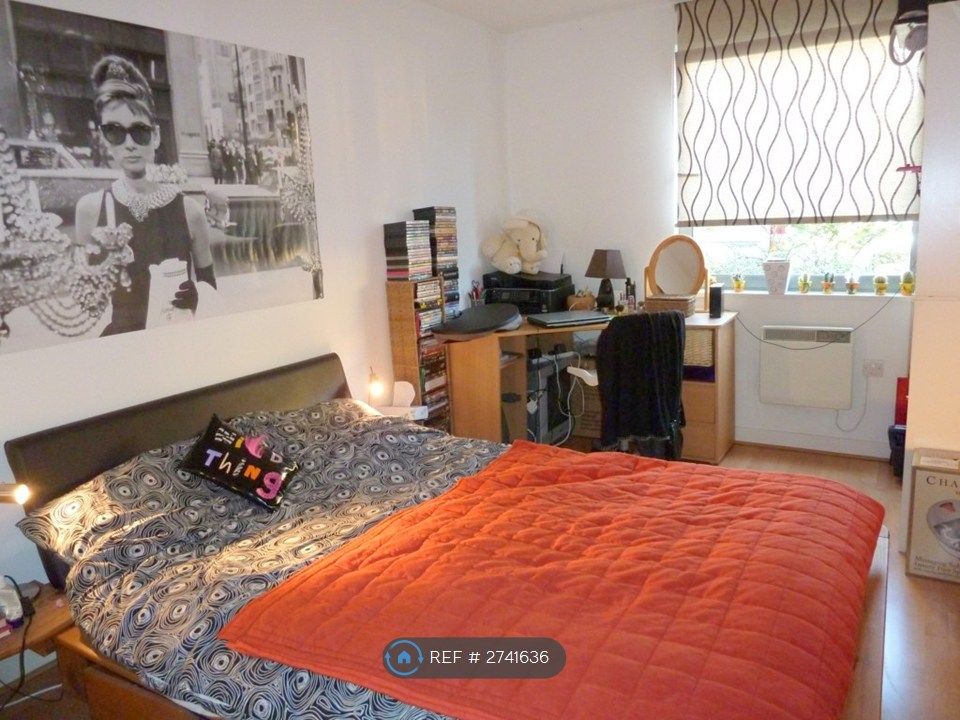 Property photo 2 of 8 Bedroom