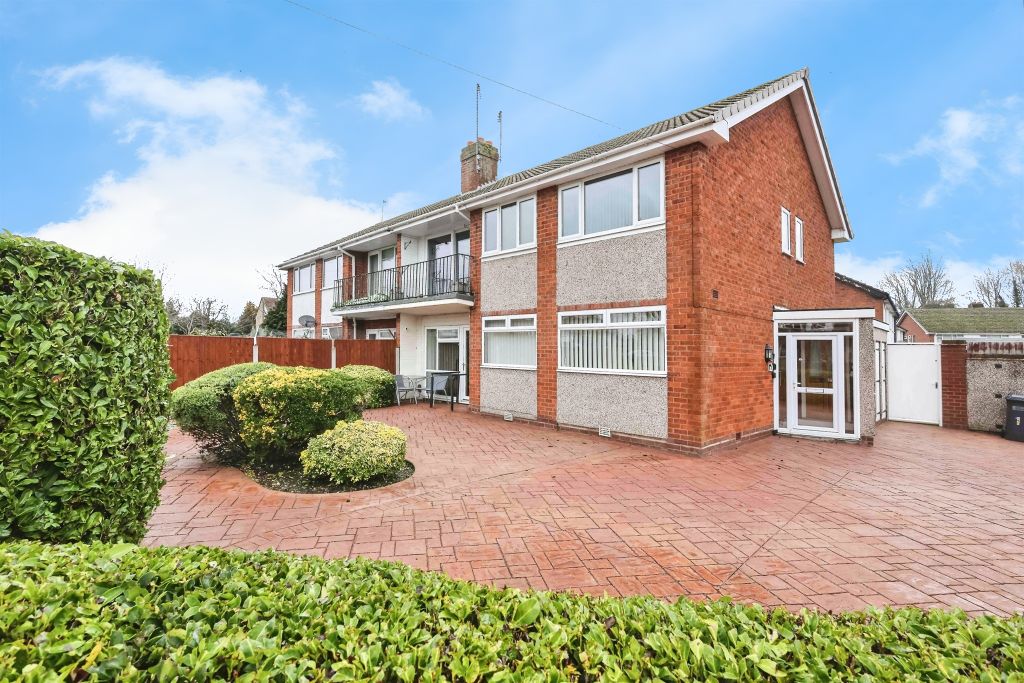 Property photo 2 of 16