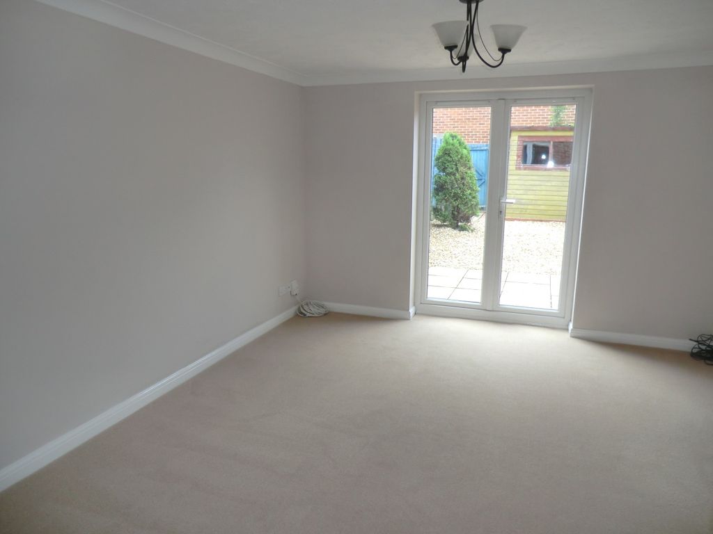 Property photo 3 of 10 Sitting Room