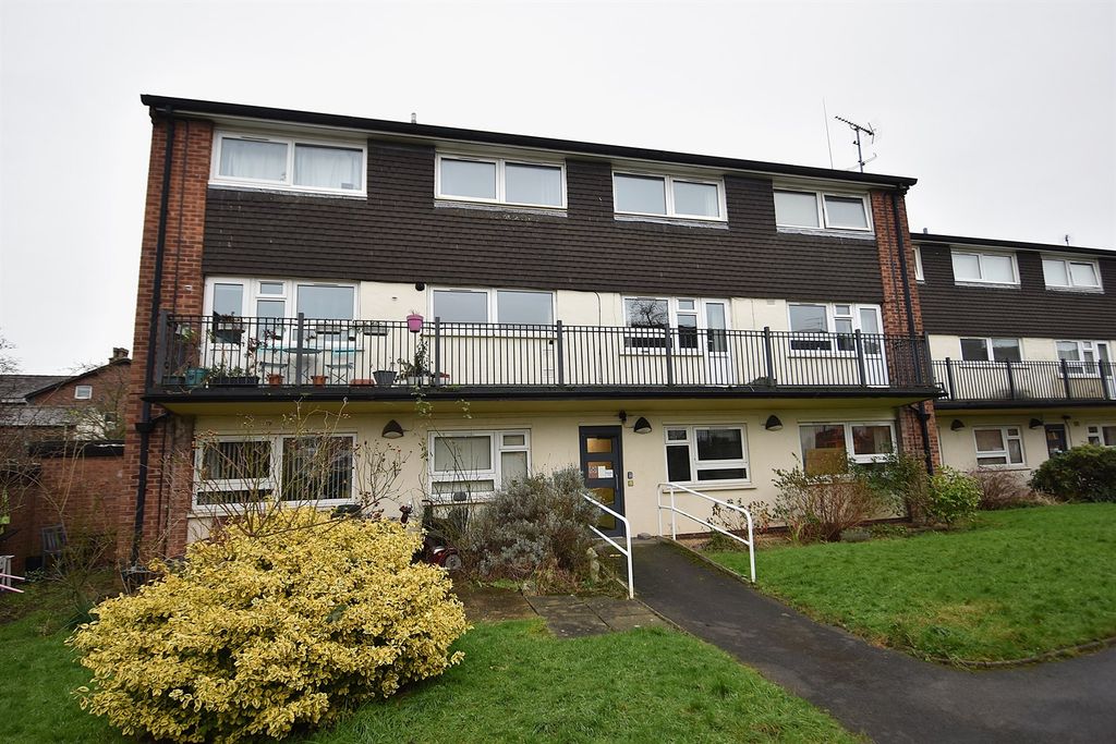 Property photo 1 of 8 (Main)