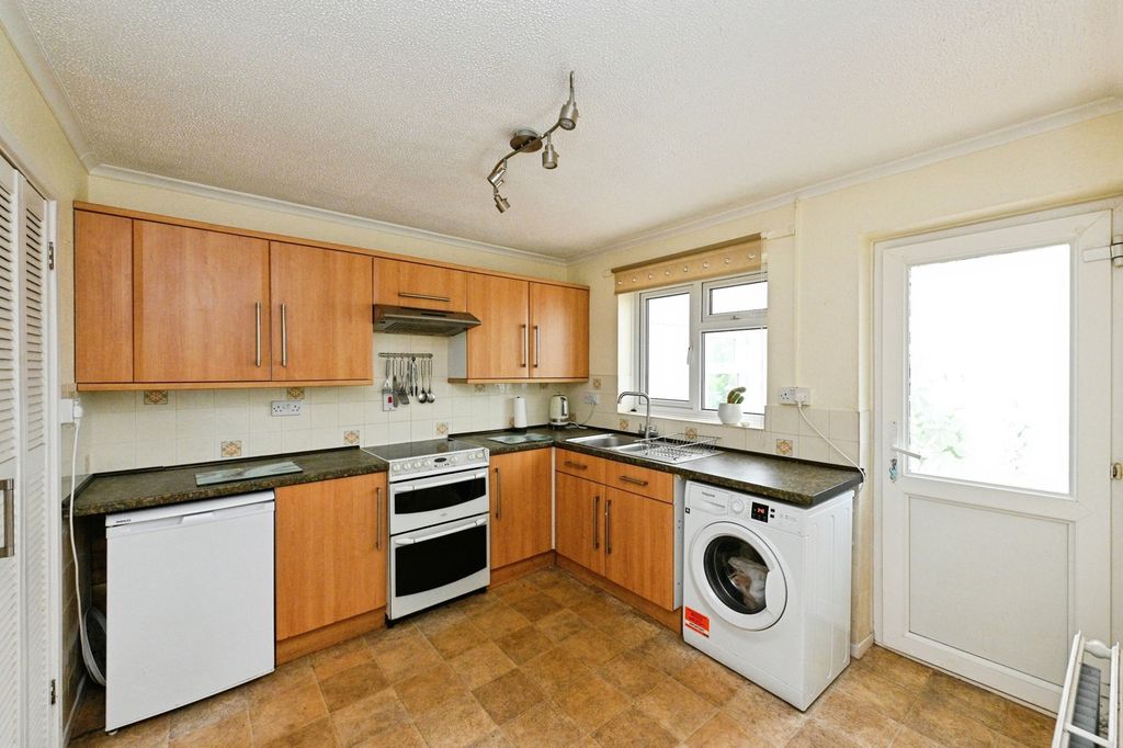Property photo 3 of 15 Pbox-Img.Jpg