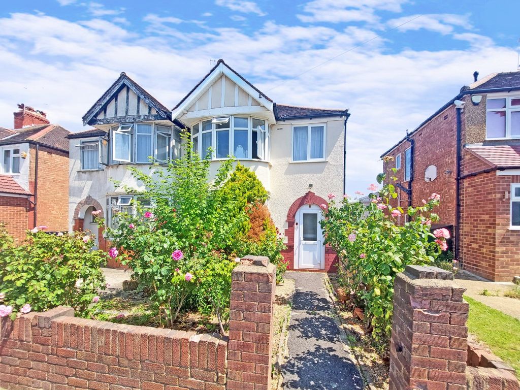 Property photo 1 of 17 5208090