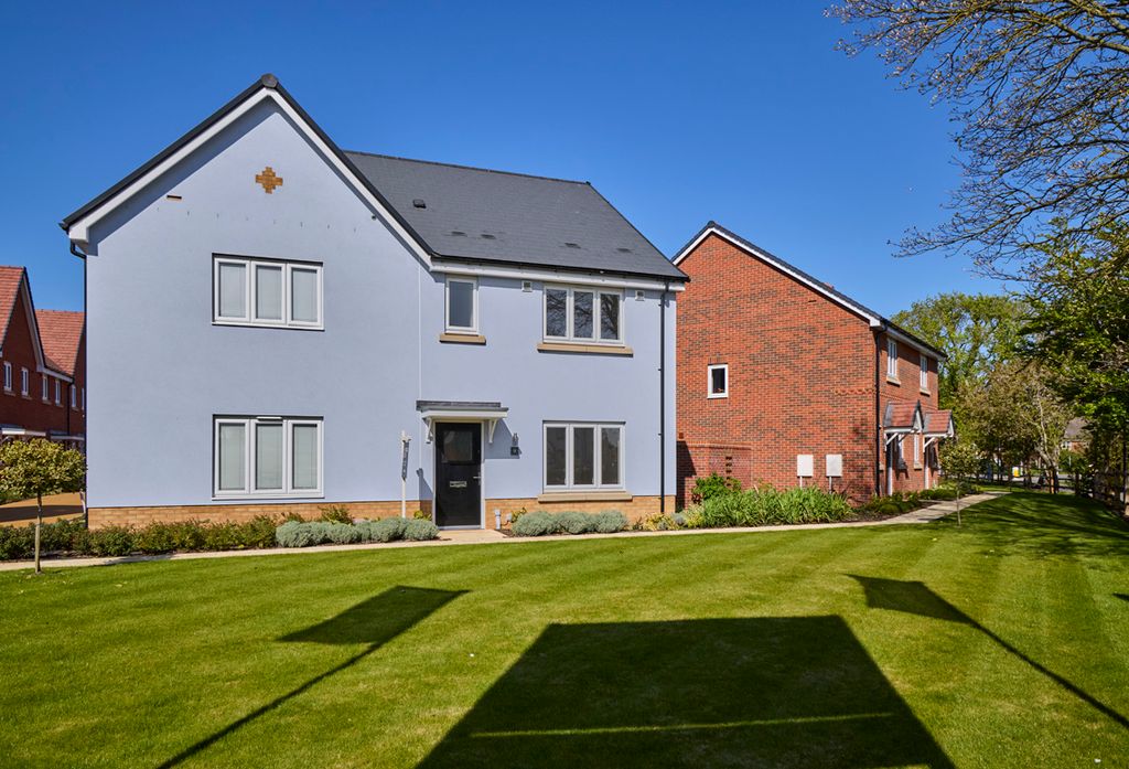 Property photo 1 of 11 External