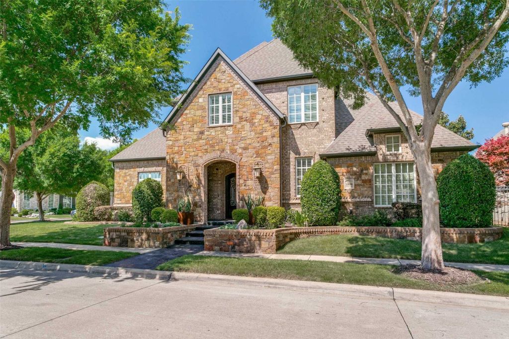 Property photo 1 of 30