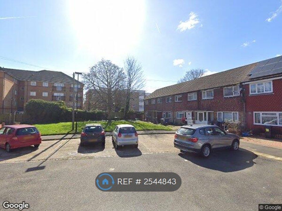 Property photo 2 of 9 Street View