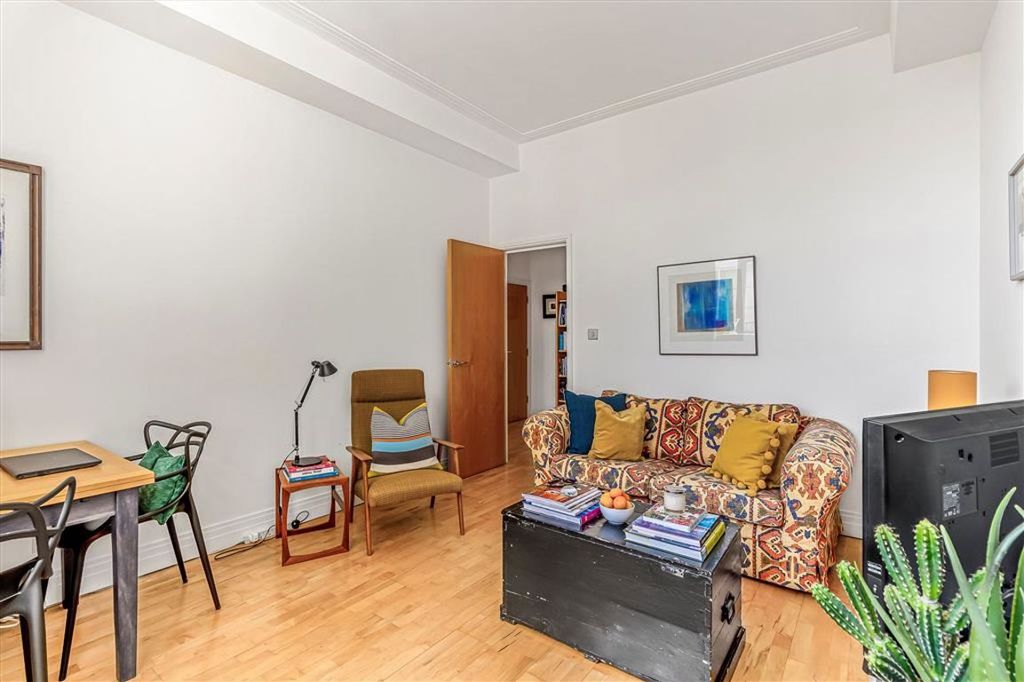Property photo 1 of 5