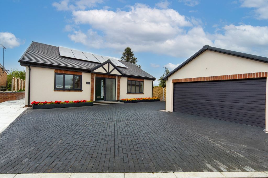 Property photo 1 of 26