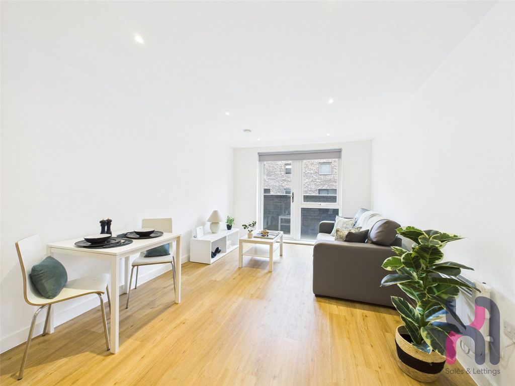 Property photo 1 of 9 Picture No. 23