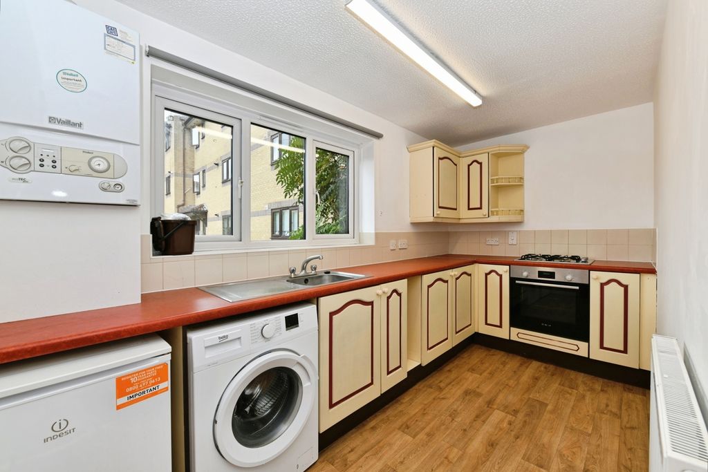 Property photo 2 of 14 Pbox-Img.Jpg