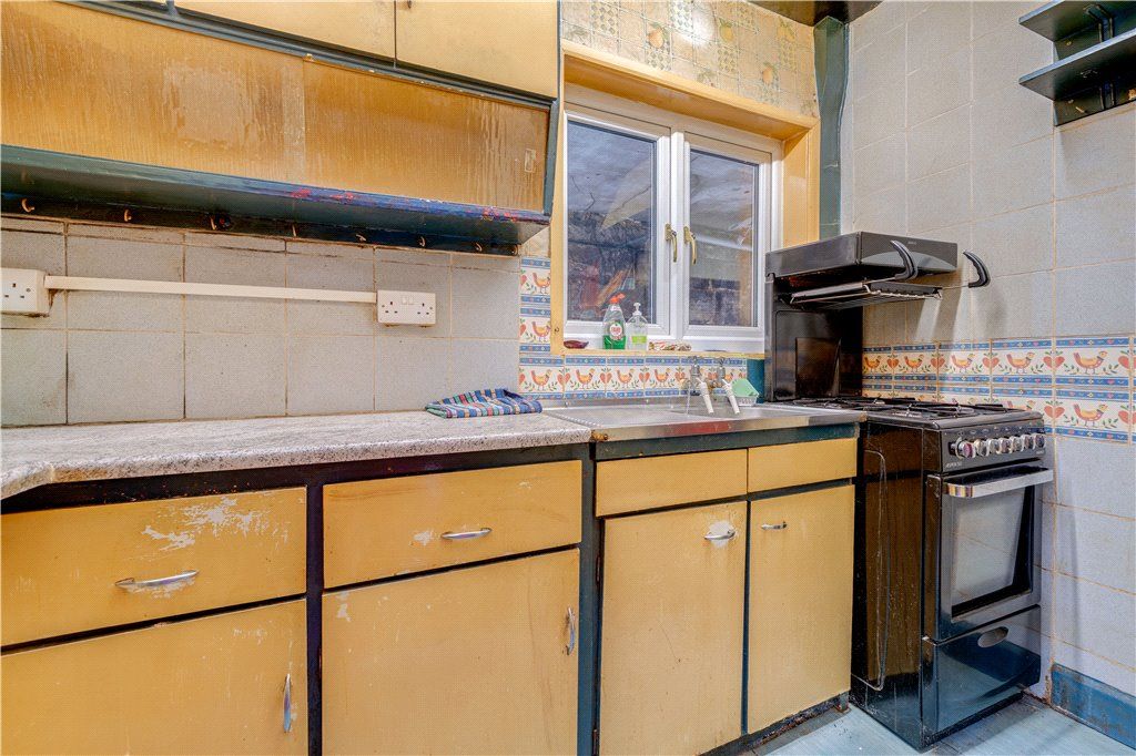 Property photo 3 of 13 Kitchen