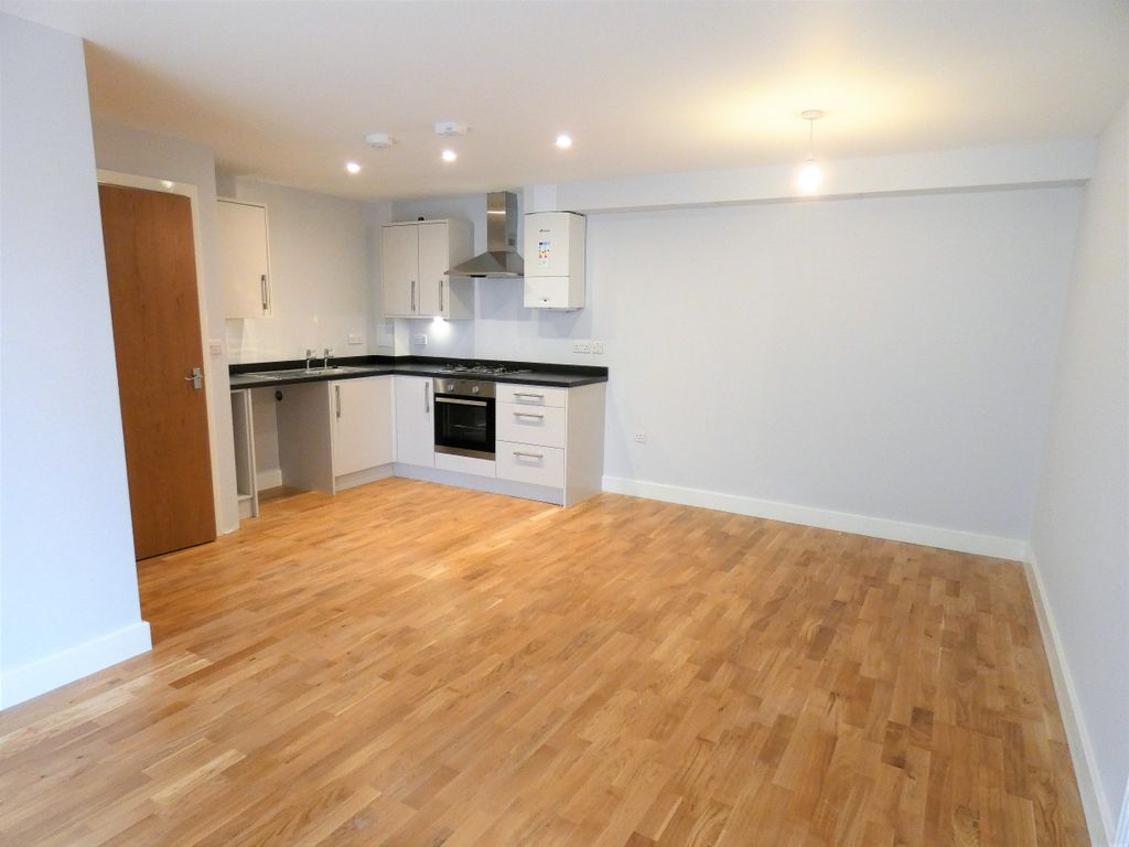 Property photo 2 of 11 P1000104.Jpg