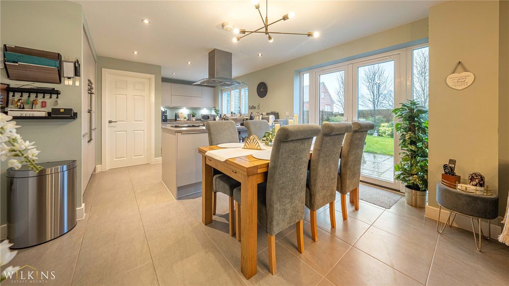 Property photo 3 of 39 Picture No. 14