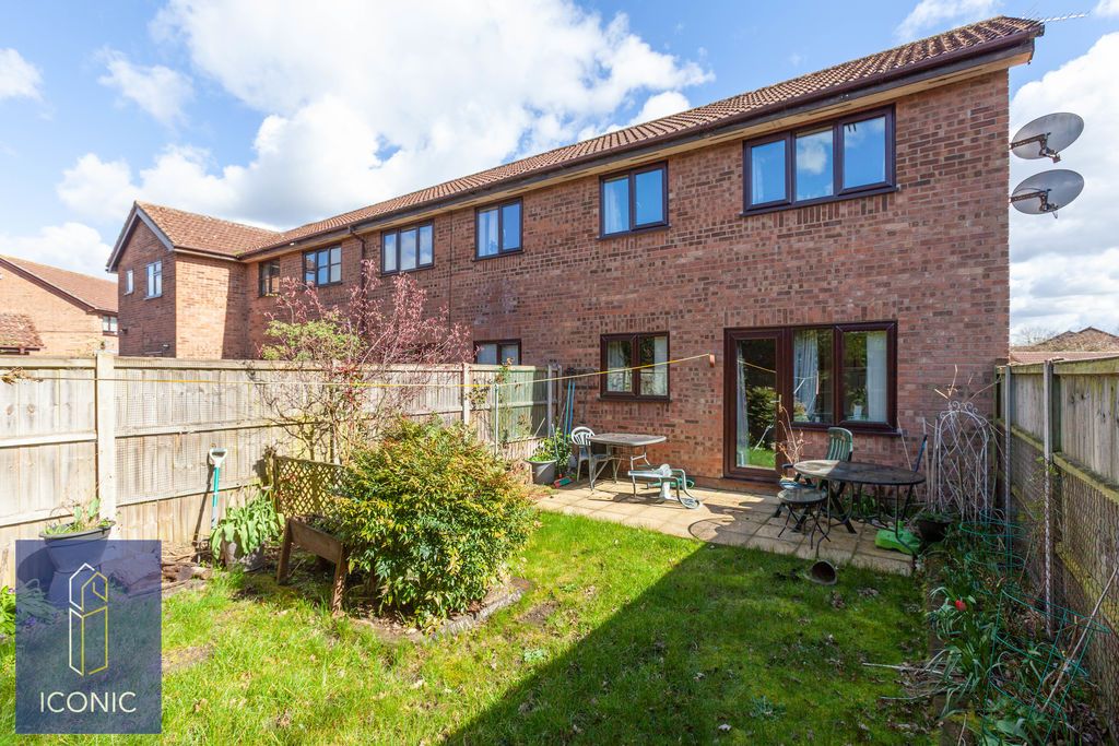 Property photo 3 of 9 Photo 2