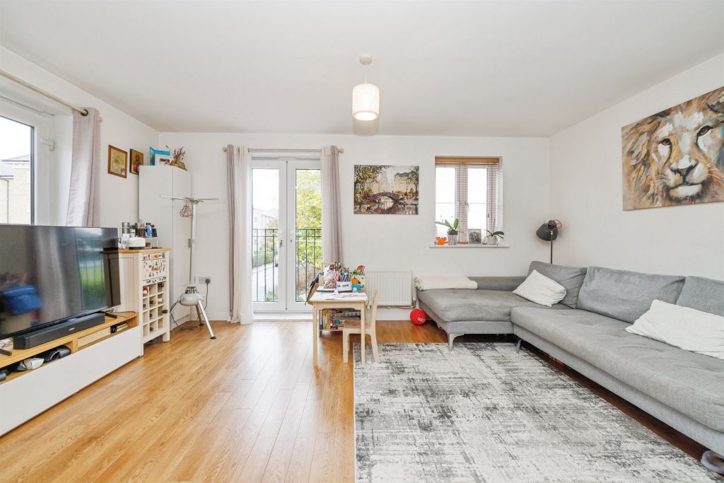 Property photo 3 of 11