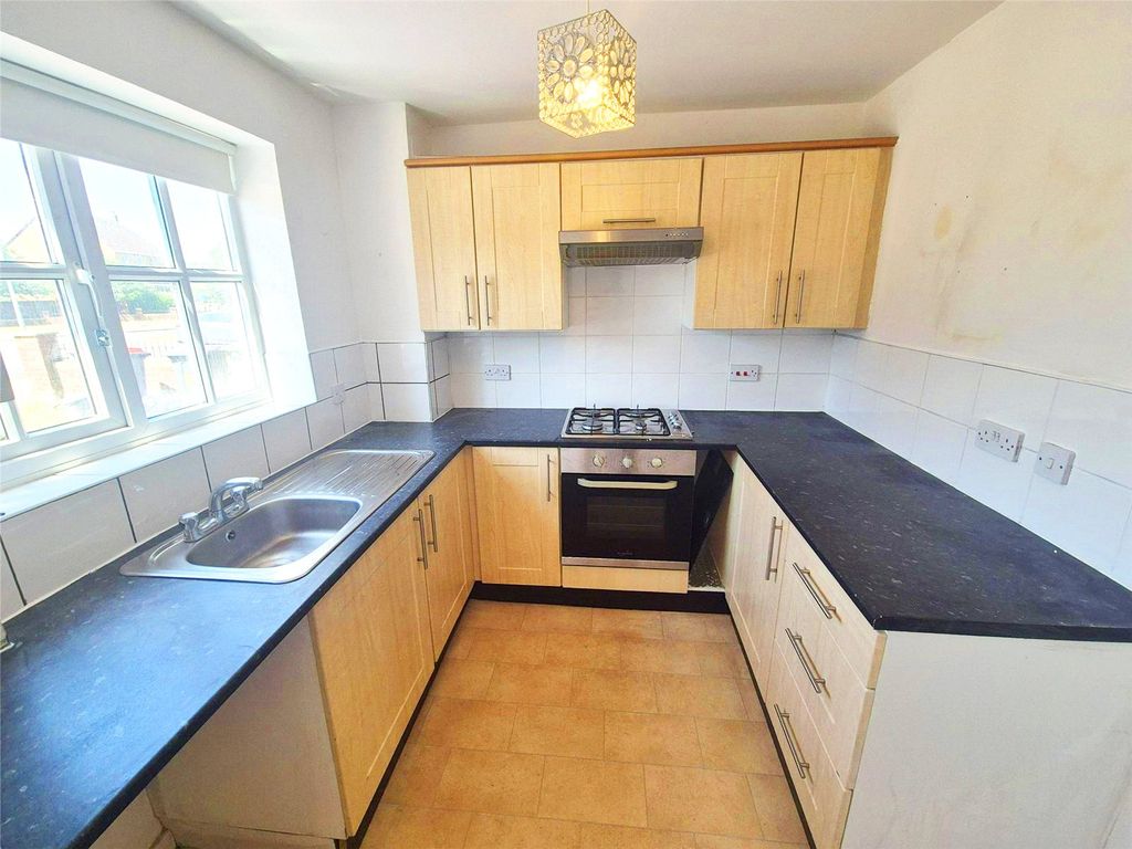 Property photo 2 of 9 Picture No. 22