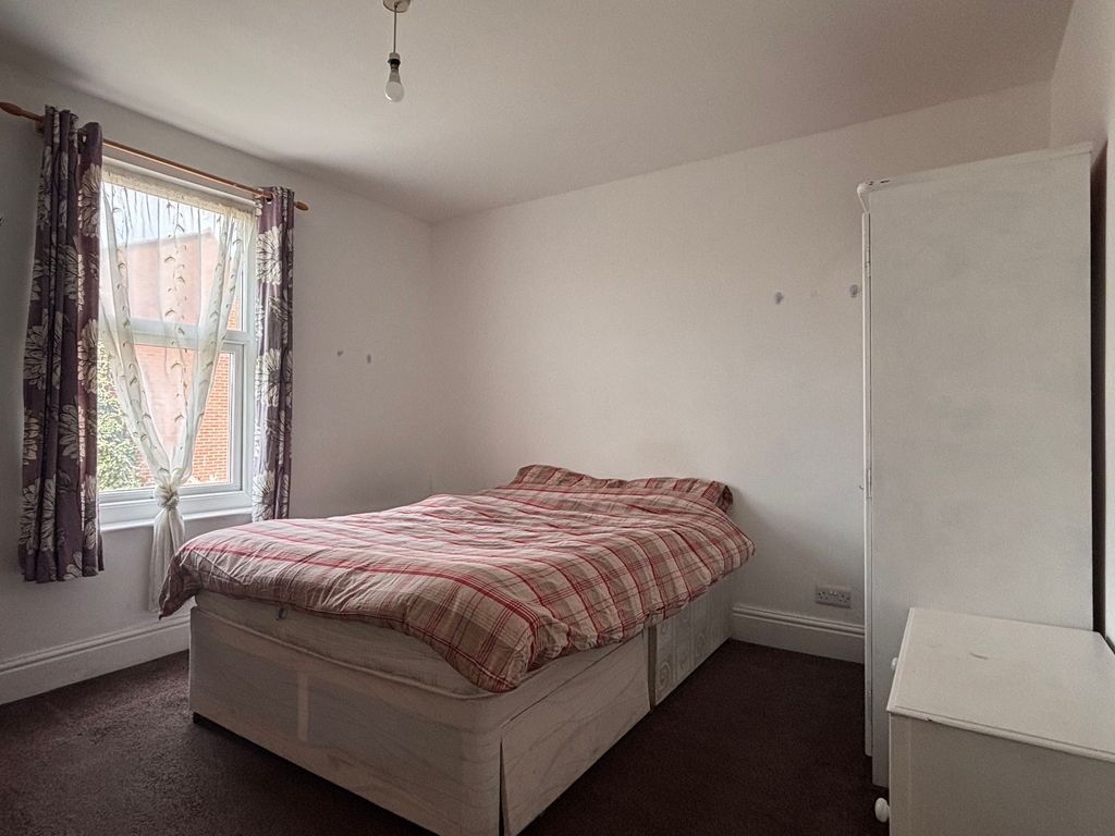 Property photo 3 of 4