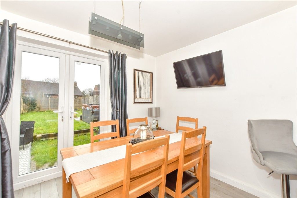 Property photo 3 of 11 Kitchen/Diner