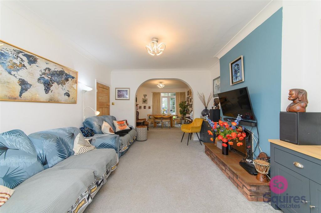 Property photo 2 of 22